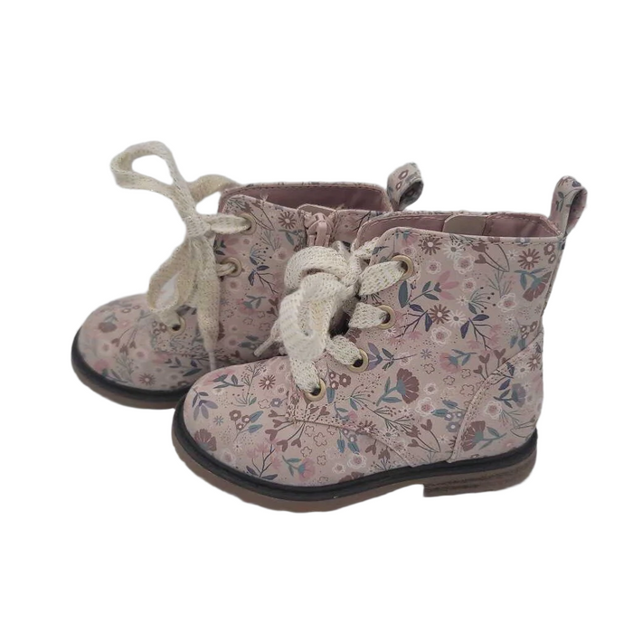 Lace Boots/Flower