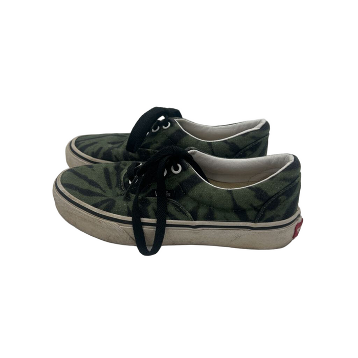 Lace Up Striped Tennis Shoes