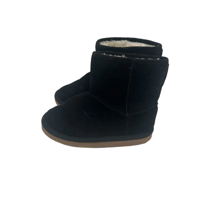 Slip on Boots/Faux Fur Lining