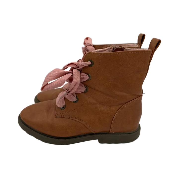 zip up ankle boots
